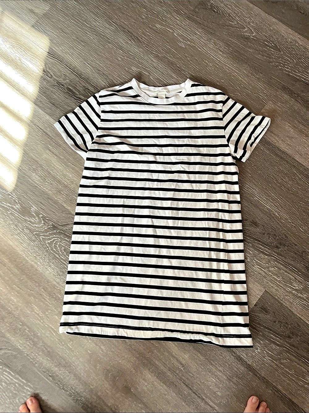 H&M Striped Short Sleeve Tee in White & Black